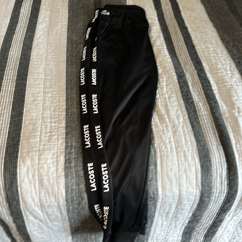 Lacoste sweatpants - Picture 2 of 3